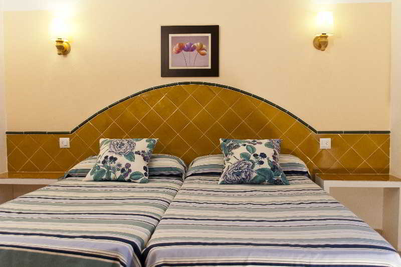 Sol Ponent Apartment Cala Blanca  Exterior photo